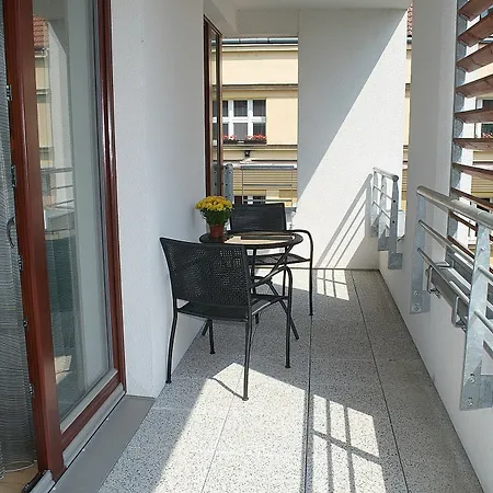 Bright Spacious *