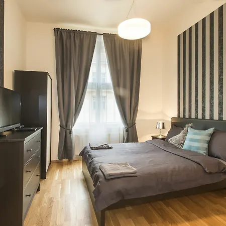 Aparthotel Riverside Spirit