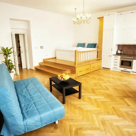By The Old Town Square Apartment *