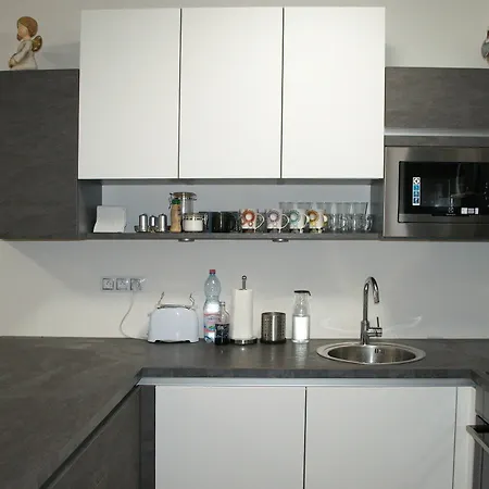 Apartment Enjoy In Garden Prague