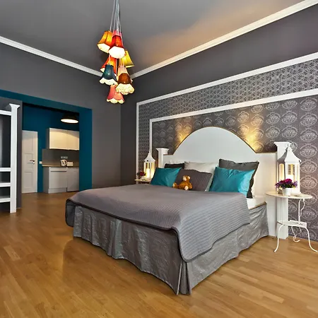 Royal Hotel apartamentowy 4*