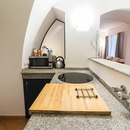 Attic Hroznova - Charles Bridge Apartment *