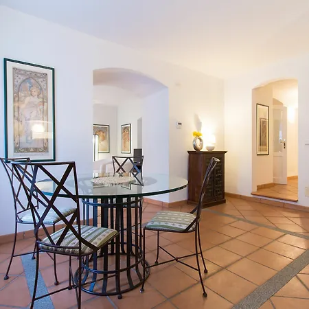 Apartment Attic Hroznova - Charles Bridge Prague