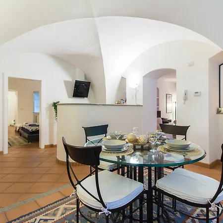 Apartment Attic Hroznova - Charles Bridge