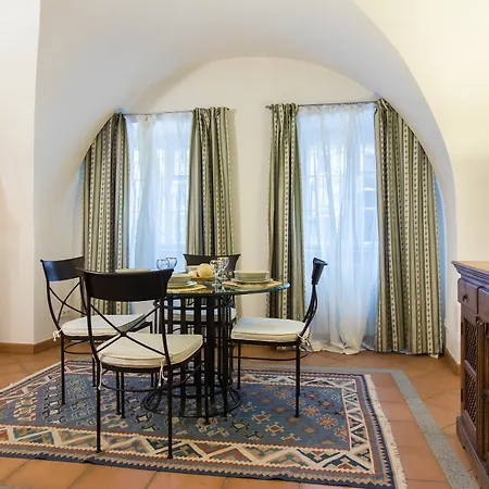 Attic Hroznova - Charles Bridge Apartment