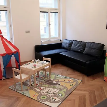 Apartment Spacious Designer *