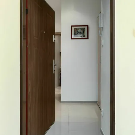 For 10 Guests Center Of Apartment *