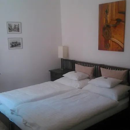 Domus Henrici 4* Prag