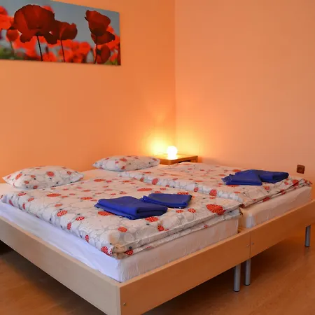 Letna I, Ii Apartment Prague
