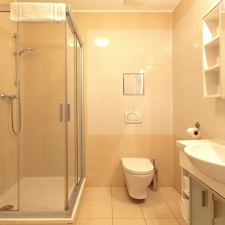 Downtown Kodanska Aparthotel 4*