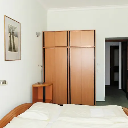 Naprstkova Aparthotel 3*