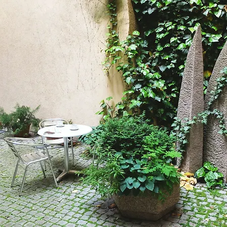Naprstkova Aparthotel 3*