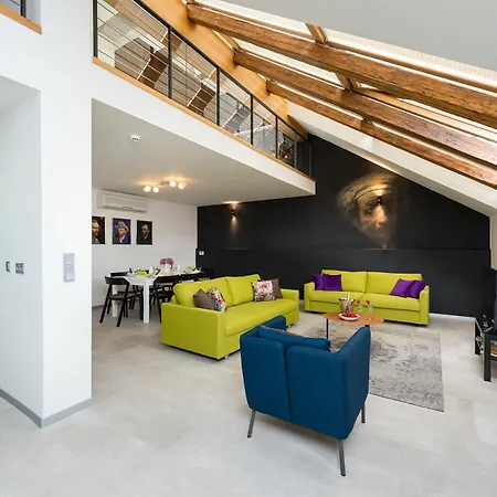 Empirent Beautiful Duplex Apartment Prague