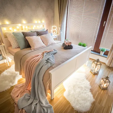 Apartment Luxury Apartment River Diamond Residence Prague