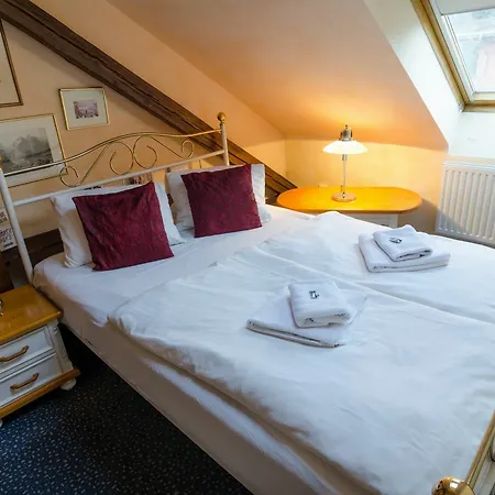 Hattrick Guest house 3*
