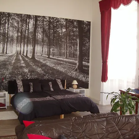 Apartment Decadent *