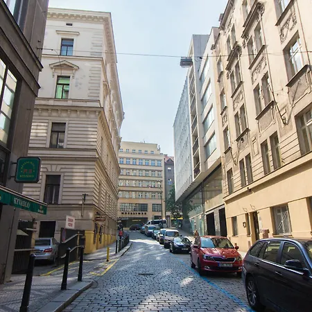 On Wenceslassquare For 6 Apartment Prague