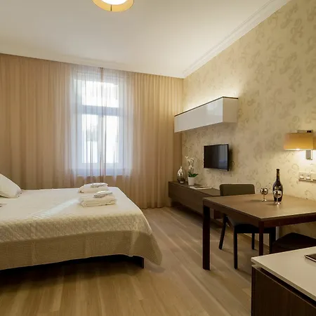 Vinohradsky Dum 4*