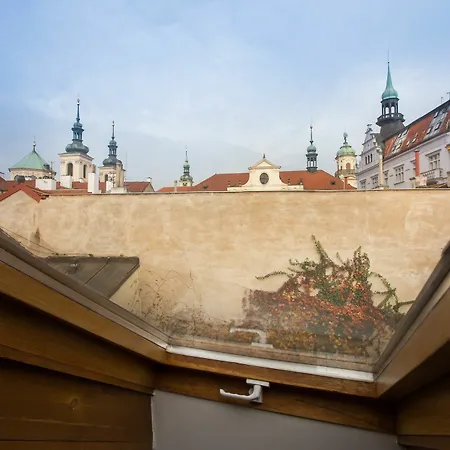 Gigantic Boho Chic 3 Bedroom 3 Bathroom Loft With Hanging Chair Lägenhet Prag