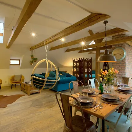 Gigantic Boho Chic 3 Bedroom 3 Bathroom Loft With Hanging Chair Lägenhet Prag