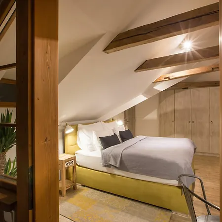 Apartment Gigantic Boho Chic 3 Bedroom 3 Bathroom Loft With Hanging Chair *