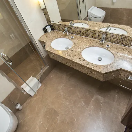 Merchant's Crown Hotel Prague