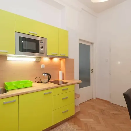 Apartment Barto *