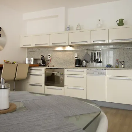 Luxurious Near Castle Apartment Prague