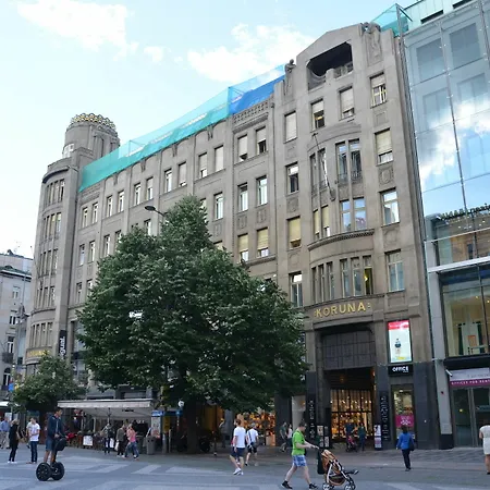 Merchant's Crown Hotel Prague