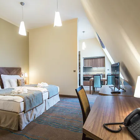 Merchant's Crown 4* Prague