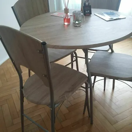 Doroti Apartment *