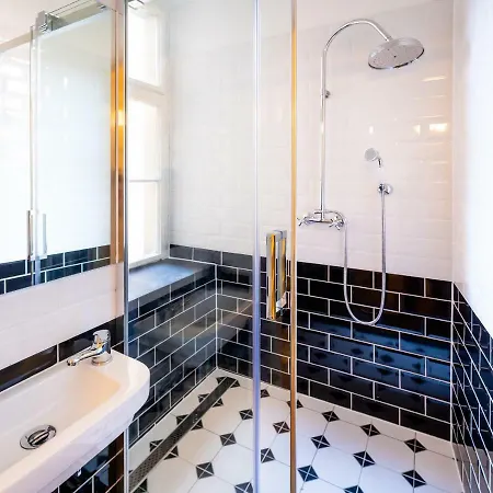 Luxurious Kafka Family In Old Town Apartment Prague