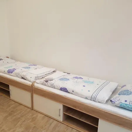 오플레탈로바 호스텔
