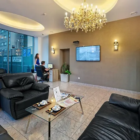 Aura Design & Garden Pool Hotel 3*
