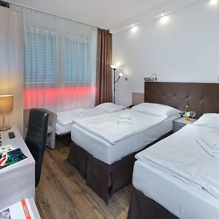 Hotel Aura Design & Garden Pool 3*