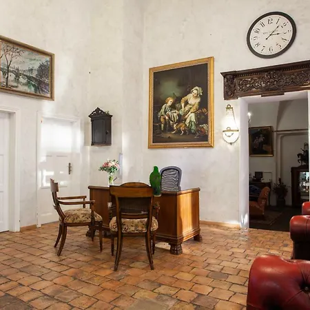 Residencia U Malvaze Hotel 4*