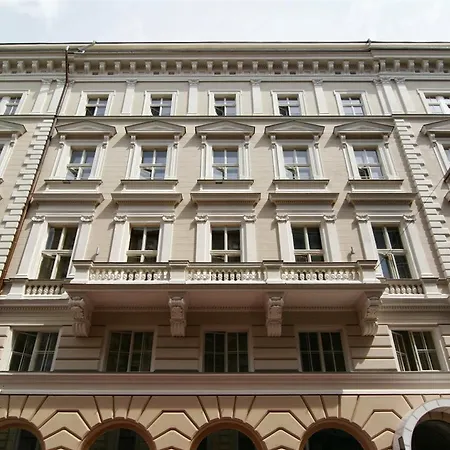 Szálloda Michelangelo Grand 5*