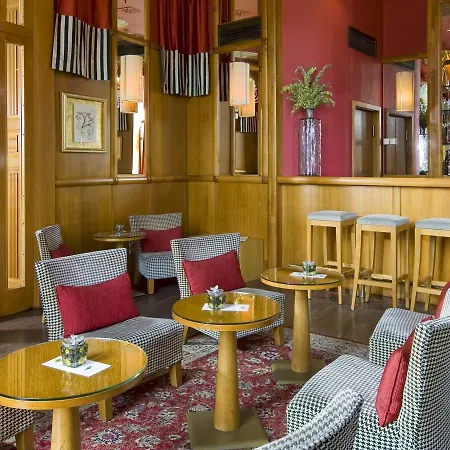 Отель Mamaison Riverside