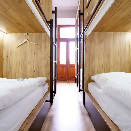 Capsule Hostel Prag