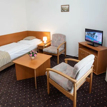 Szálloda Novomestsky 3*