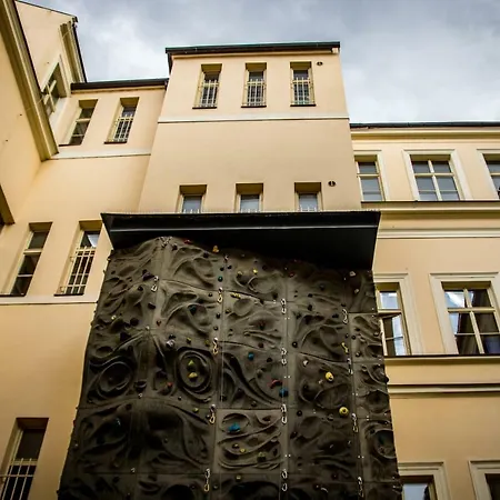In School Hostel Praga
