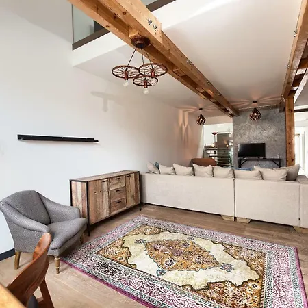 Kolkovna 5 Penthouse Apartamento