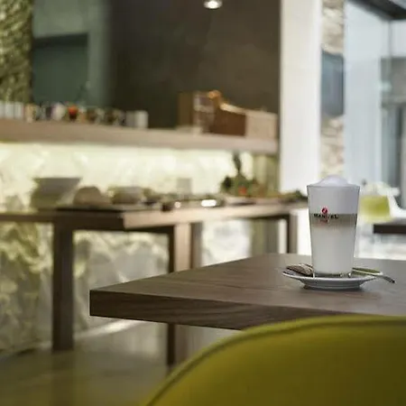 Moods Boutique Hotel 4*