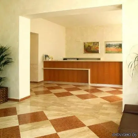 Hotel Centre Plaza 3*