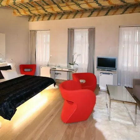 Three Storks 5* Prag