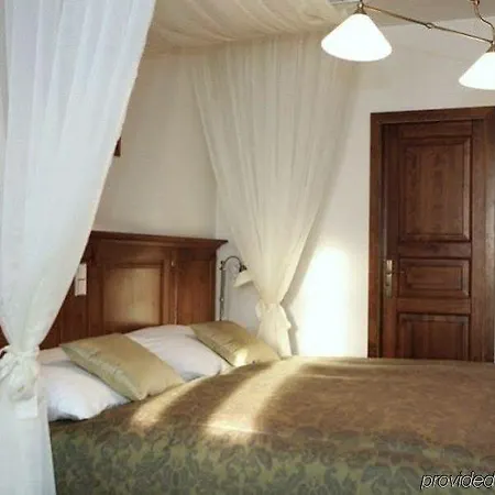 Hotell Agnes 4*