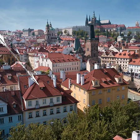 Hotel At The Golden Scissors Prague