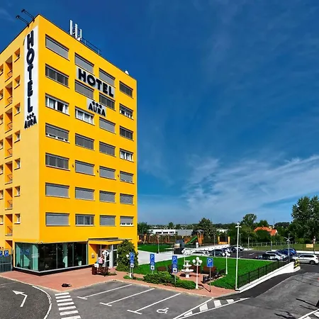 Hotel Aura Design & Garden Pool 3*