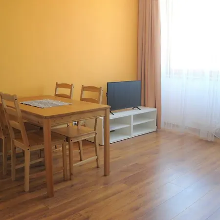 Apartment 3d