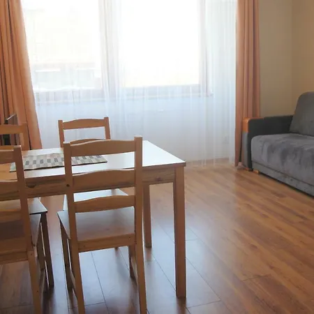 Apartment 3d *